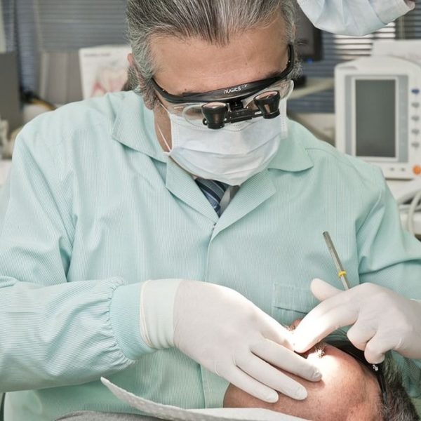 Qué es la endodoncia dental y diferencias con el empaste